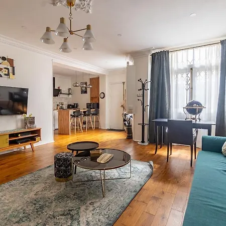2 Etages - Metro 9 Grands Boulevards - Folies Bergeres Apartament *